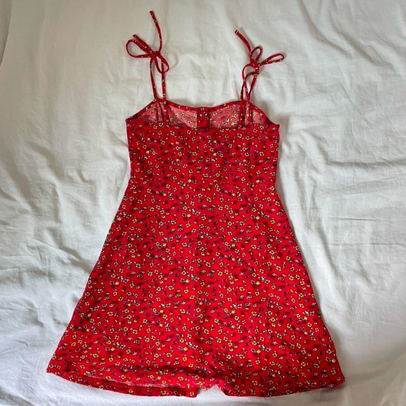 Topshop Floral Mini Dress - Picture 4 of 4